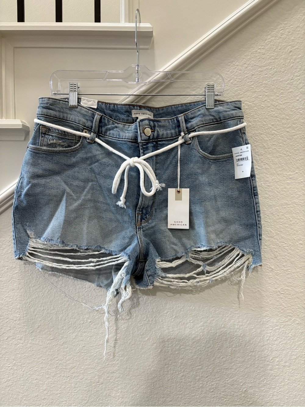 NWT Good American Good Petite Girlfriend Shorts